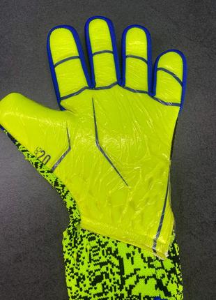 Рукавички футбольні adidas goalkeeper gloves predator воротарські рукавички адідас предатор рукавички дитячі adidas зелені8 фото