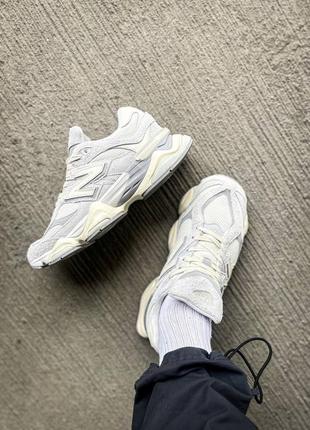 Мужские кроссовки нью беланс new balance 9060 quartz "grey team cream"10 фото