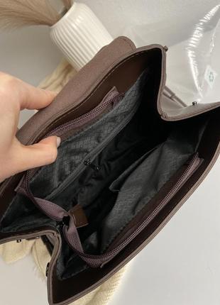 Коричневий жіночий рюкзак портфель середнього розміру5 фото