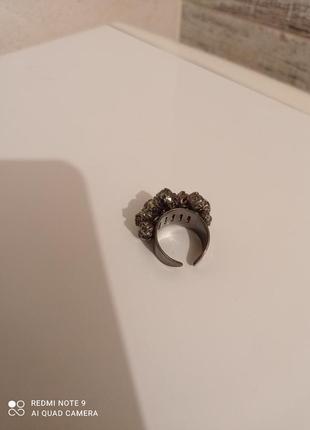 Кольцо кольцо массивное с камушками3 фото