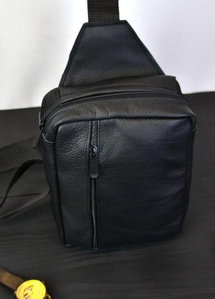 Сумка чоловіча - шкіряна, нагрудна сумка слінг шкіряна чорна на 3 кишені, чоловіча сумка на груди8 фото