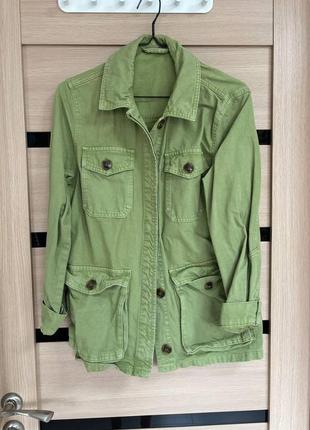 Джинсова куртка зелена1 фото