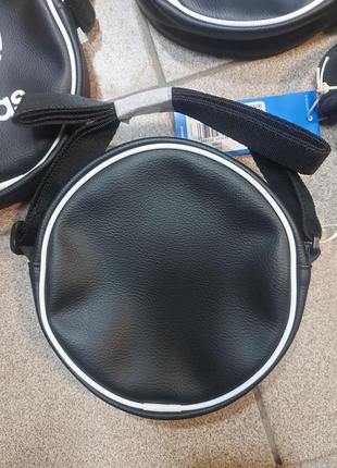 Adidas классическая круглая сумка adicolor it7592 черная2 фото