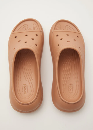 Крокс класік краш шльопанці платформа коричневі crocs classic crush platform slide cork9 фото