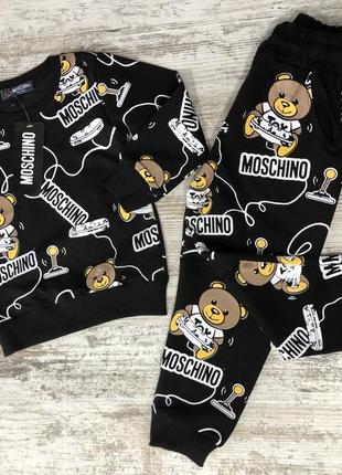 Костюм moschino