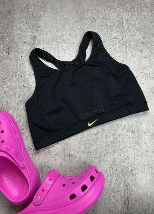 Спортивный топ nike