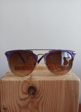 Стильні красиві окуляри