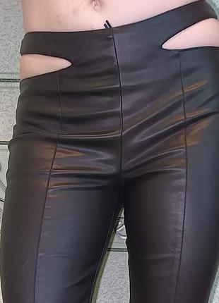 Суперові штани з екошкіри, кльош, стрейч