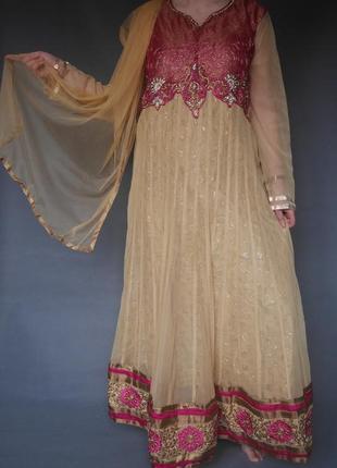 Индийское восточное платье, анаркали, сари.1 фото
