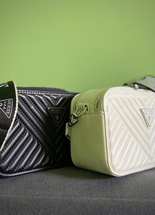 Жіноча сумка guess