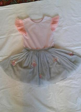 Нарядное платье с фатиновой юбкой с вышивкой и пайетками 4-5 лет 110 см нюанс4 фото