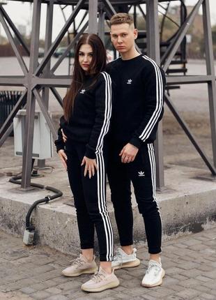 Костюм мужской adidas + носки в подарок5 фото