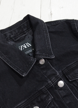 Zara черная базовая джинсовка с потертостями идеальное состояние р. xs5 фото