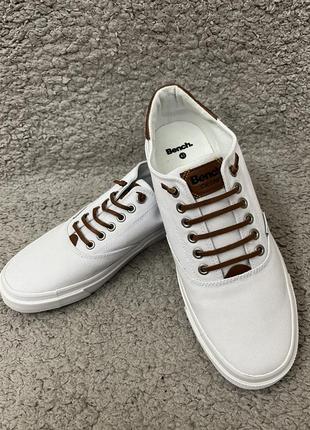 Мужская обувь (кеды) 42 размера оригинал bench