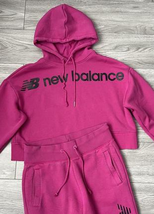 Спортивний костюм new balance