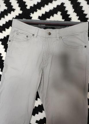 Брюки брюки мужские серые легкие прямые немного зауженные slim fit повседневные a. w. dunmore, размер m - l5 фото
