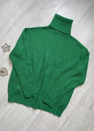 Женский свитер водолазка размер s