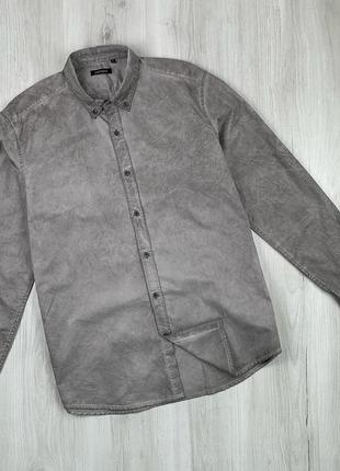 Рубашка в оригинальный вываренный узор серая базовая крутая и стильная1 фото