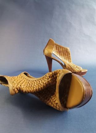 Модные босоножки сеткою gorqeous4 фото