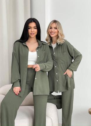 Стильний легкий літній брючний прогулянковий костюм жіночий однотонний двійка штани з сорочкою тканина креп жатка5 фото