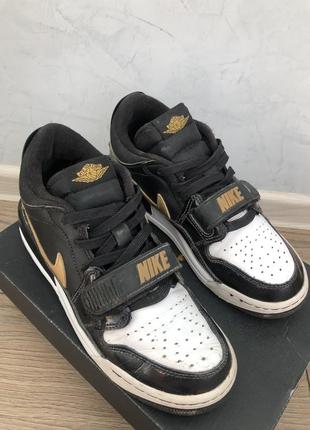 Кроссовки nike air jordan low оригинал1 фото