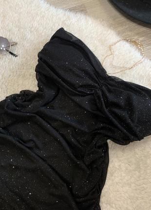 Чорна сукня з чашечками без бретель з драпіруванням блискуча з сяйвом вечірнє плаття сексуальне3 фото