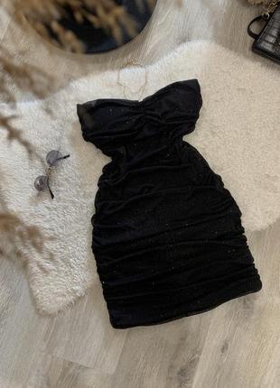 Чорна сукня з чашечками без бретель з драпіруванням блискуча з сяйвом вечірнє плаття сексуальне8 фото