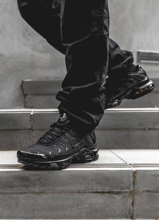 Nike tn black