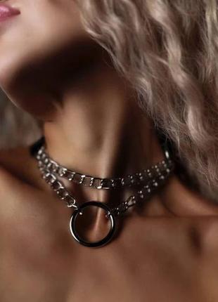 Чокер на шею с кольцом и цепочкой кожаный (экокожа) искусственная кожа кольцо черный украшение2 фото