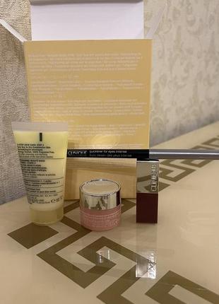 Подарочный набор «clinique»