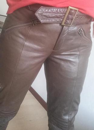 Кожаные брюки коричневые4 фото