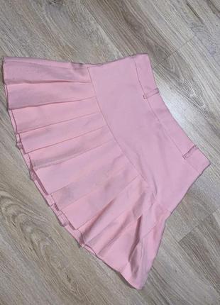 Мини юбка в складку розовая с шортами2 фото