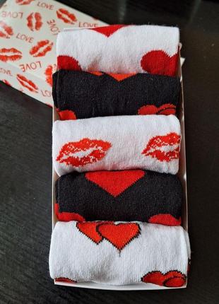 Бокс (5 пар) шкарпеток 40-45 у подарунковій коробці