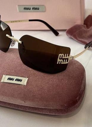 Стильные очки в стиле бренда miumiu хит 20245 фото