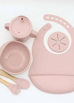 Набір дитячого силіконового посуду для першого прикорму ніжно рожевий на присосках тарілки