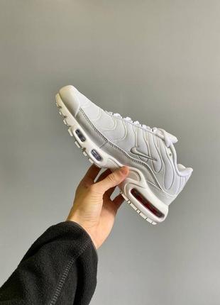 Жіночі кросівки найк аір макс сірі /  nike air max plus all white2 фото