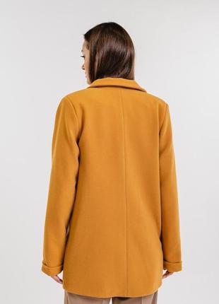 Женское демисезонное пальто с отложным воротником2 фото