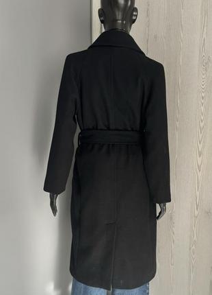 Черное пальто reserved с поясом6 фото