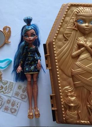 Кукла клео де нил 3g с саркофаг гроб шкаф переноска monster high cleo gore-ganizer mattel.