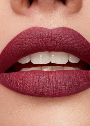 Kiko milano powder power lipstick матовая помада с пудровым финишем2 фото