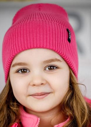 Одинарна шапочка із мʼякої пряжі в універсальному розмірі для дітей і дорослих3 фото