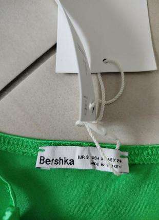 Зеленое платье кислотное атласное трендовый цвет bershka4 фото