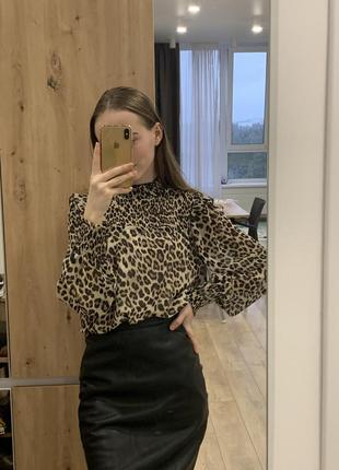 Блуза в леопардовий принт1 фото