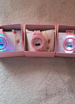 Дитячий годинник з підсвіткою, подарунковий набір годинник та браслет,  детские часики, для дівчинки годинник єдиноріг3 фото