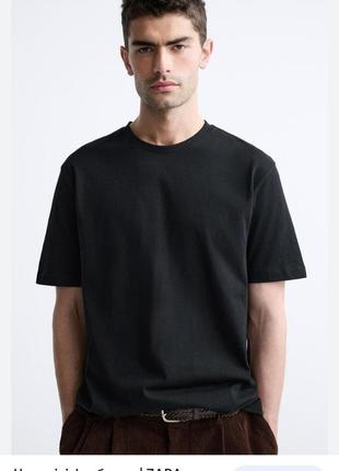Плотная черная базовая футболка zara1 фото
