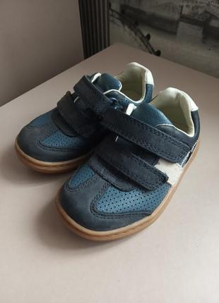 Кроссовки clarks (19) из натуральной кожи на мальчика4 фото