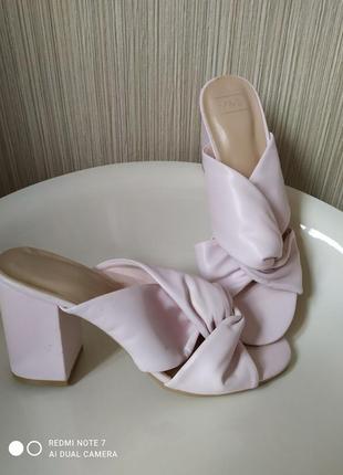 Шльопанці ніжно рожеві m&s
