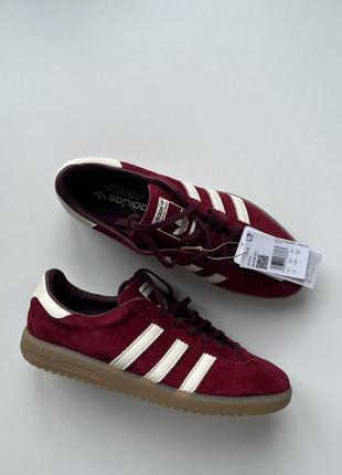 Кроссовки adidas bermuda red