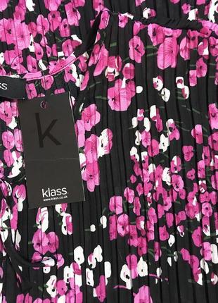Очень красивая и стильная брендовая блузка в цветочках 21.