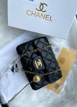 Белая и черная кожаная сумка chanel сумочка4 фото